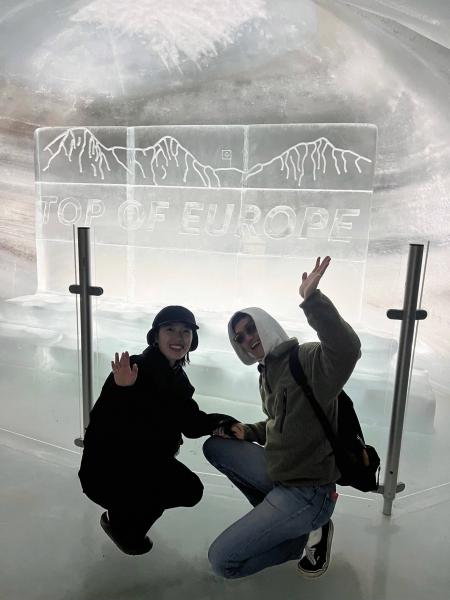 ユングフラウヨッホにある氷の宮殿、アイスパレスにて