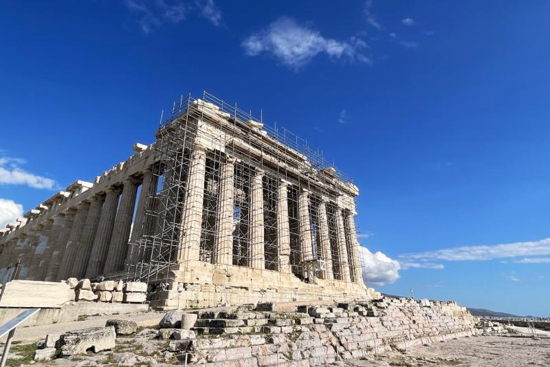 パルテノン神殿は 絶賛修復工事中でした！