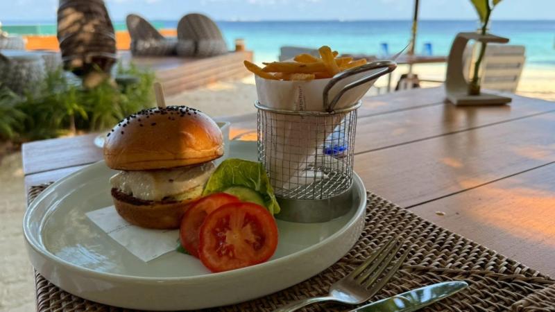 ランチのフィッシュバーガー
