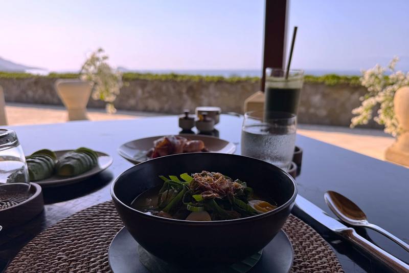 絶景を見ながらの朝食
