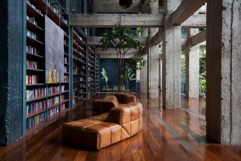 スタンバ ホテル