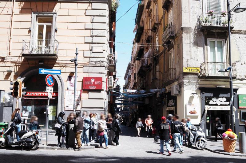 ナポリ（イタリア）