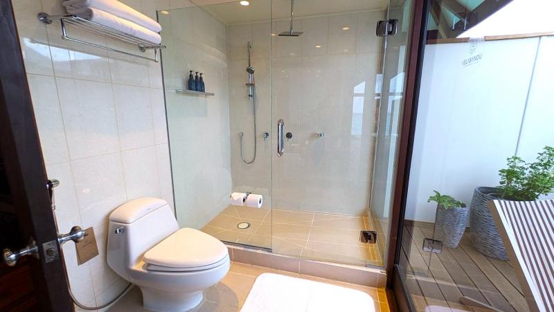 シャワールームもしっかりドアがあり、びちゃびちゃになる心配もありません