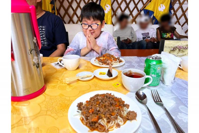 翌日のお昼ご飯の様子。いただきまーす
