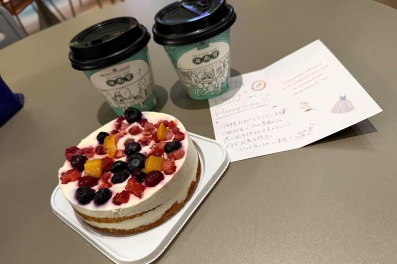 シンガポール航空からのサプライズケーキ！