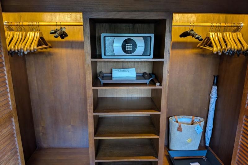 クローゼット内のビーチバックは滞在中ご利用いただけます