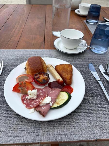 選んだ朝ごはん♪ 右上の三角のハッシュドポテトが美味しくて、毎回食べてました（笑）