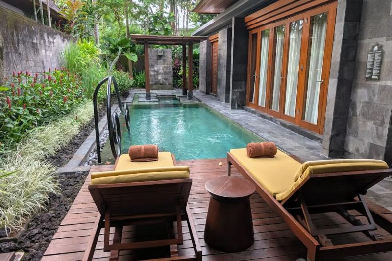 ホテル インディゴ バリ スミニャック ビーチ内のヴィラタイプのお部屋