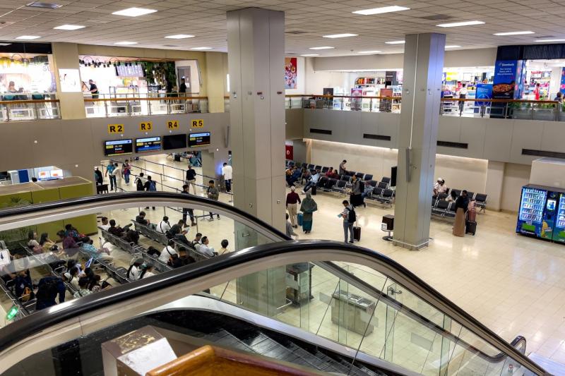 セキュリティチェックへ