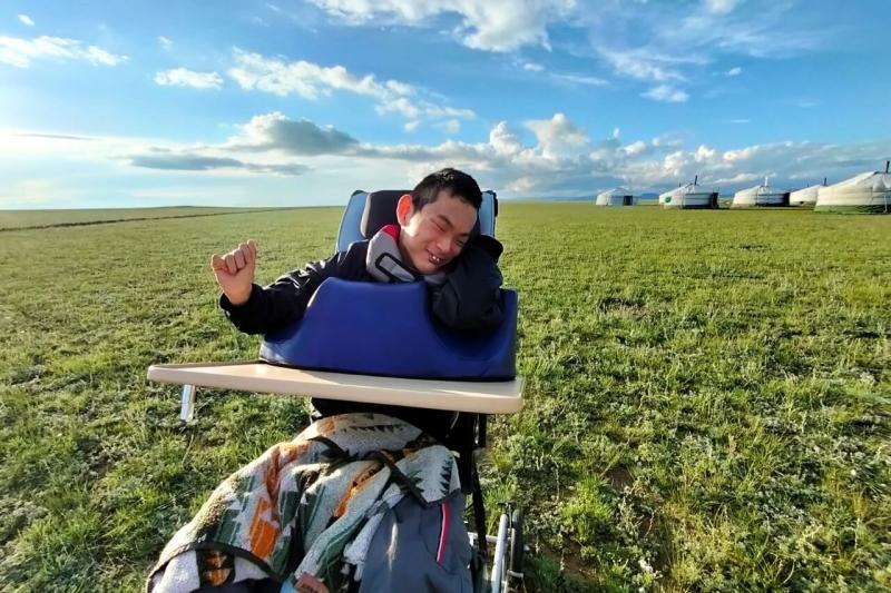 草原のにおい、最高！ 動物とハーブのにおい（笑）