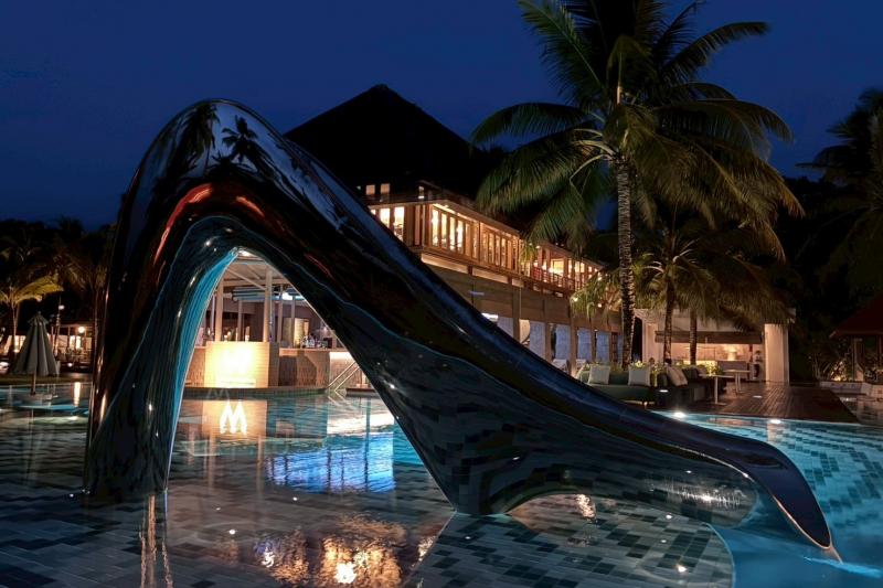 おしゃれなメインプール