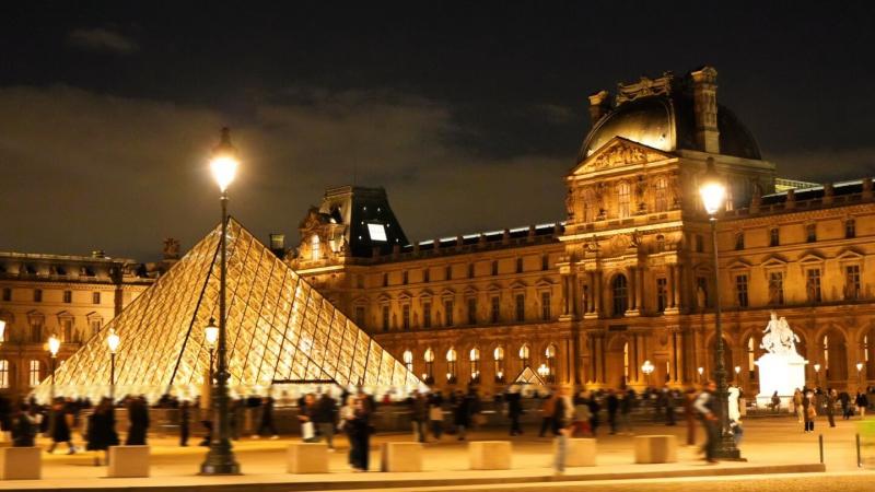 パリのルーブル美術館