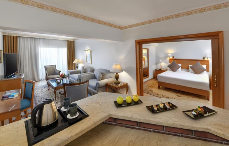 ジュニアスイート