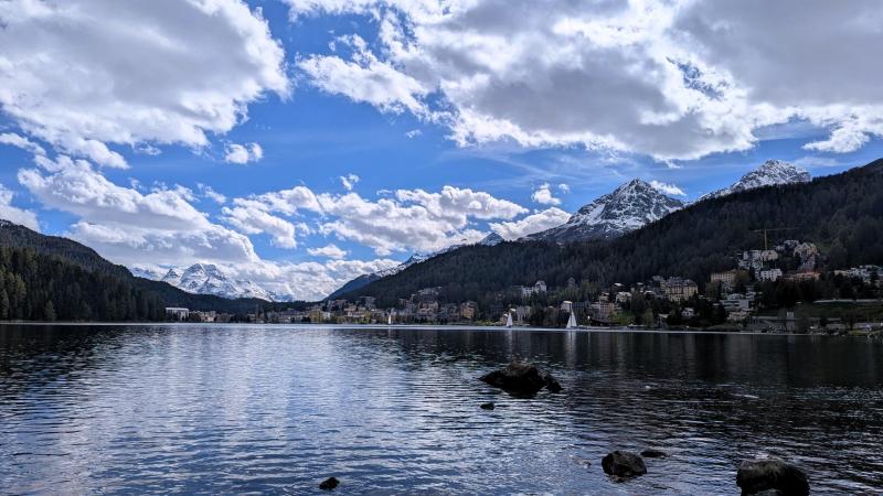 ザンクト モーリッツァー湖の景観