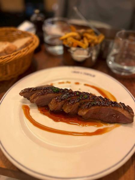 パリの鴨胸肉