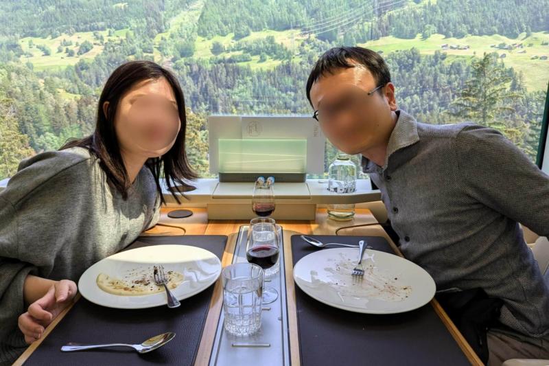 氷河特急のエクセレンスクラスに乗車！ ランチのコース料理がすごく贅沢でした