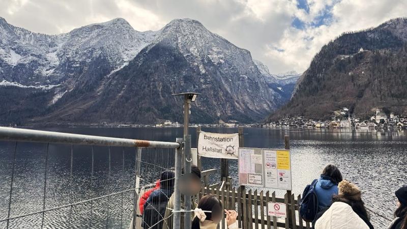 ハルシュタット湖の対岸へ