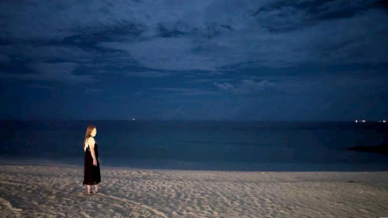 夜の海も素敵で、飽きることなく眺めていました