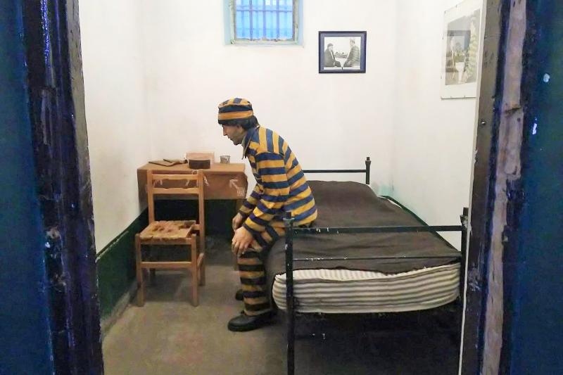 当時の囚人の生活の様子。リアルで少し怖い…^^;