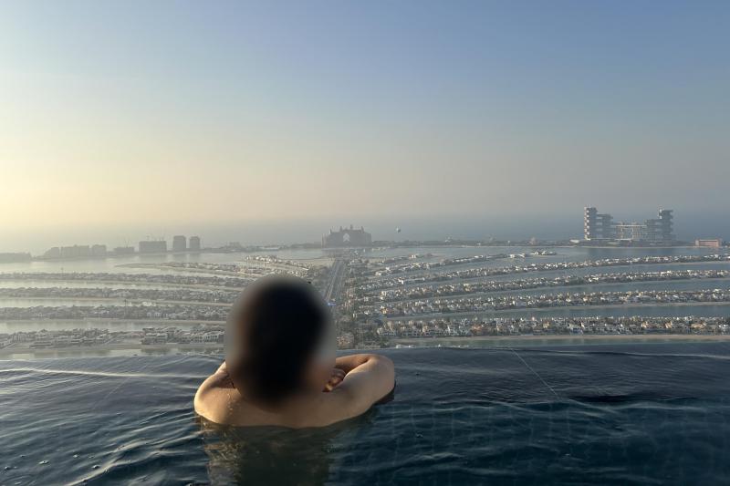 オーラスカイプール