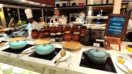 インド洋のカレーが楽しめます。どれもスパイシーでおいしい！