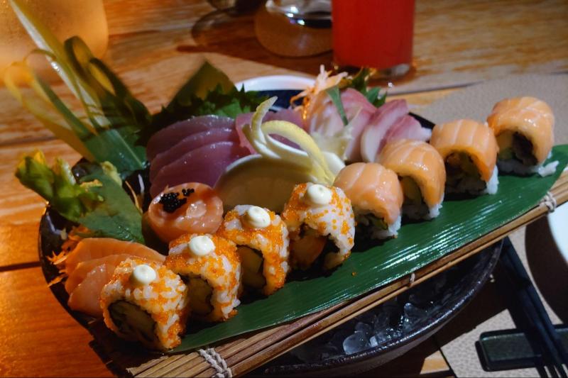 「ザ パール」で日本食をいただく