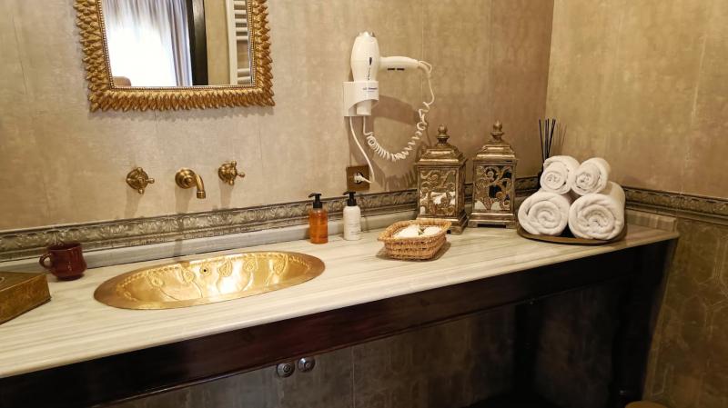 モロッコらしい調度品が素敵でテンションが上がる空間です