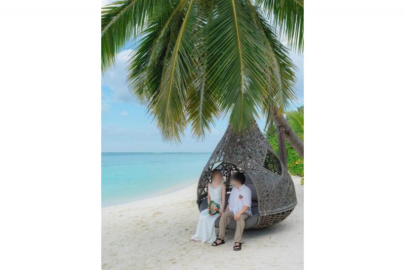 セルフでウェディングフォトを撮りました♪ かわいいブランコがたくさんありました！