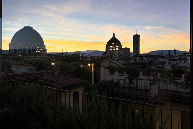フィレンツェの朝焼けは息をのむ美しさ