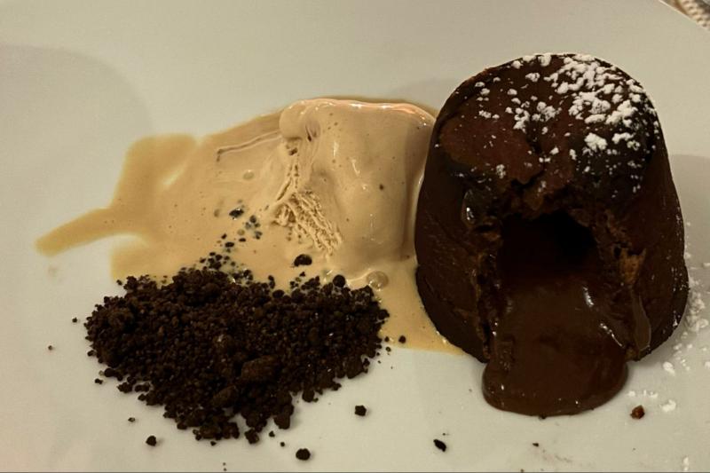 食べるのがもったいなくなってしまうほど、美味しくて感動したベイクドチョコレートラバーケーキ