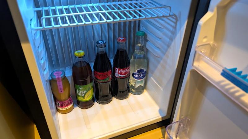 ミニバー内のドリンクは料金に含まれています