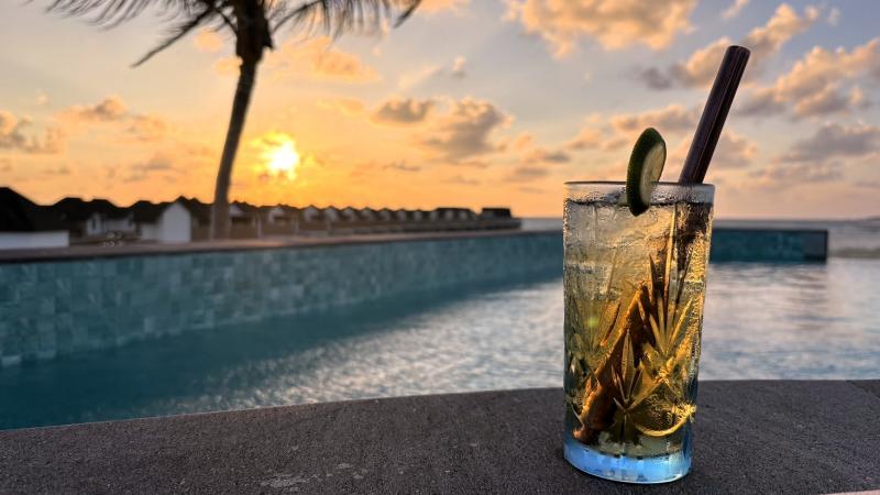 サンセット×カクテルグラス