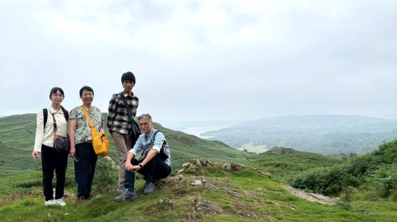 湖水地方「ラウリッグフェル」の丘にて