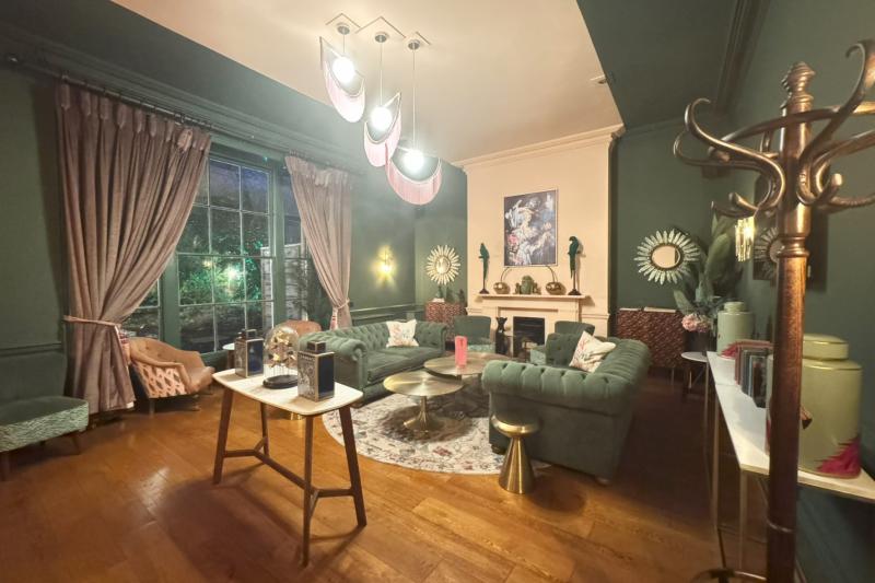 ラウンジスペース