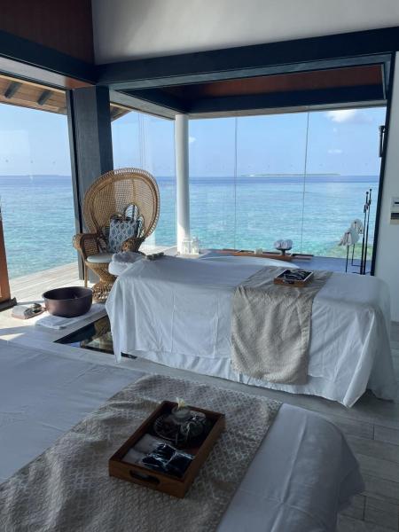 海に囲まれたスパは癒し