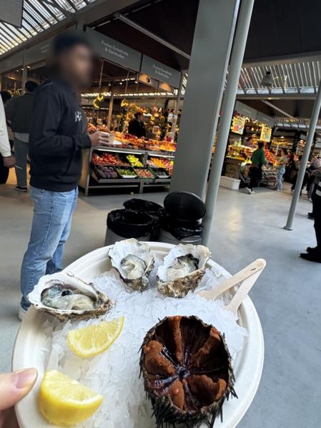 ボリャン市場で食べた生牡蠣は最高だった！