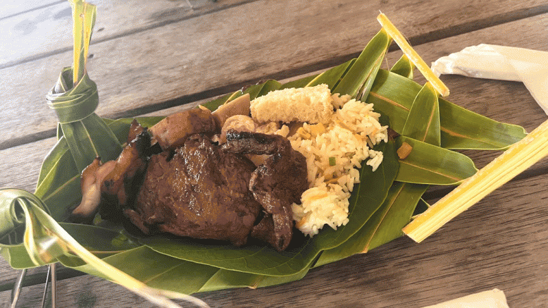 モツでのランチ