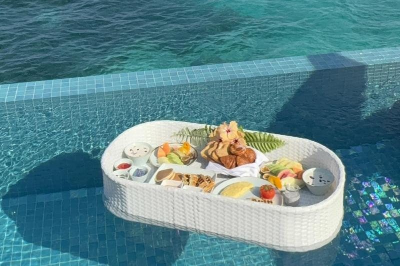 フローティングブレックファースト