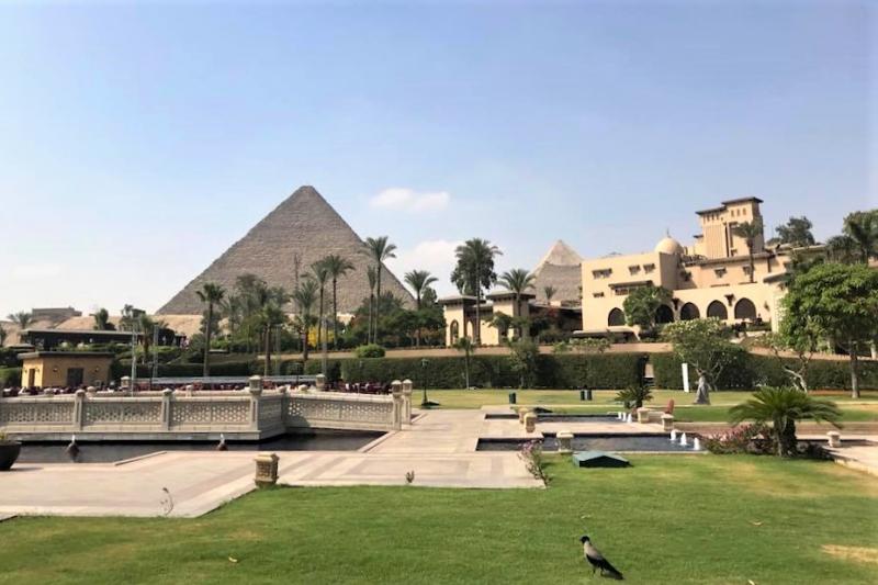 ピラミッドが1番間近に臨めるホテルです