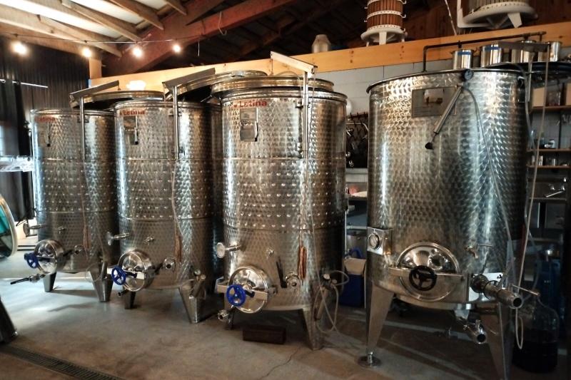 高い気密性でワインを酸化から守るステンレス製タンク