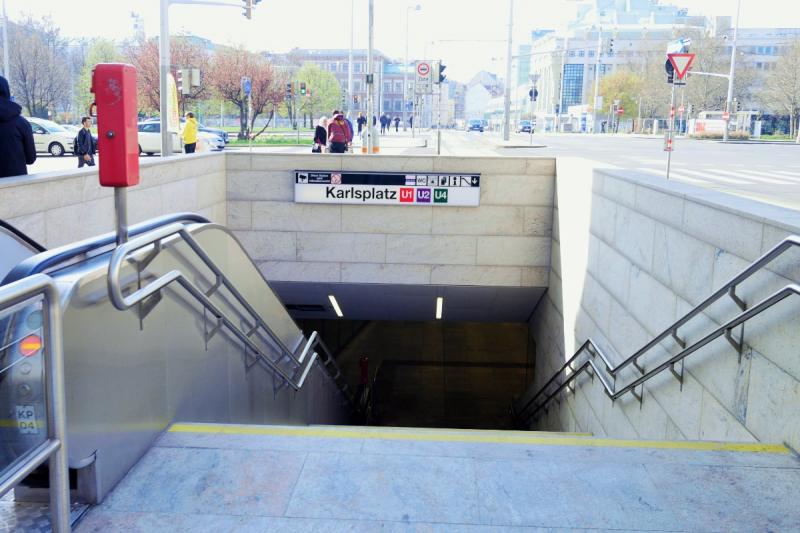 観光名所を目指すなら地下鉄が便利！
