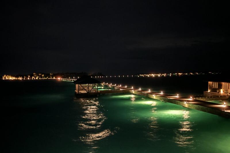 夜の桟橋