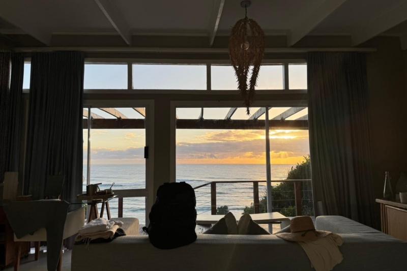 海が穏やかなので、夕日がよく映えます