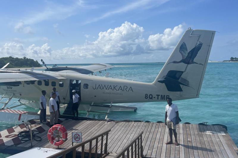 水上飛行機。帰りの飛行機はジャワカラ仕様でした