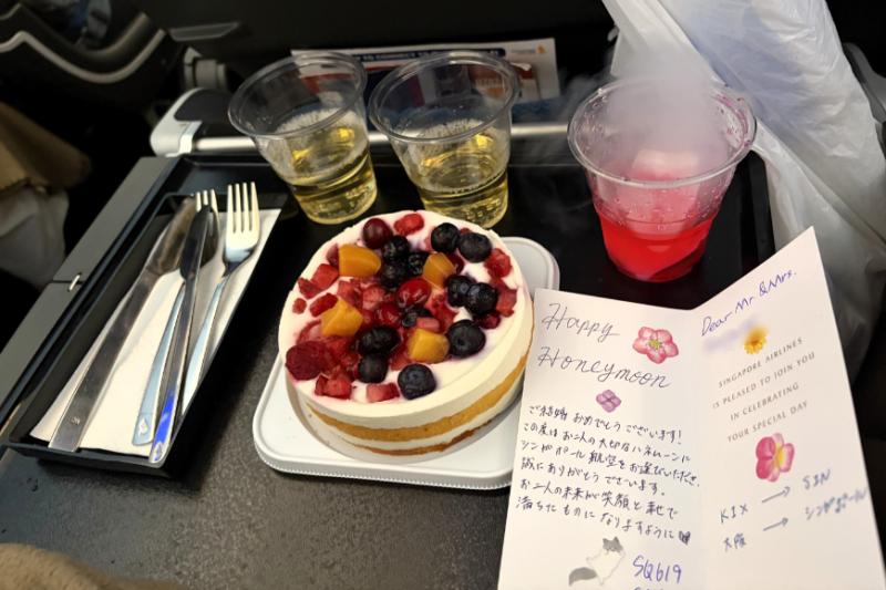 シンガポール航空で、ハネムーンのお祝いをしてくださいました♪