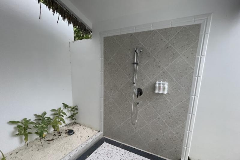 シャワーエリア（バスタブはありません）