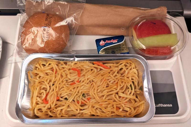 2回目の機内食