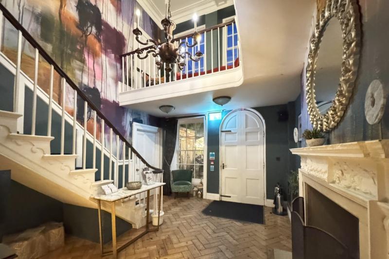 入ってすぐのエントランス