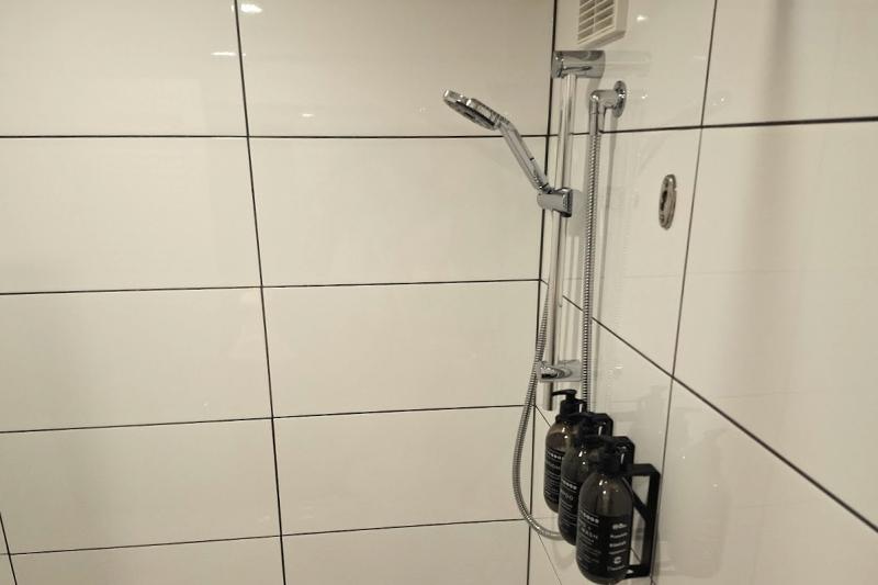 シャワー