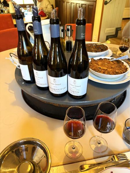 ワイナリー併設のレストランで、お昼をいただきました